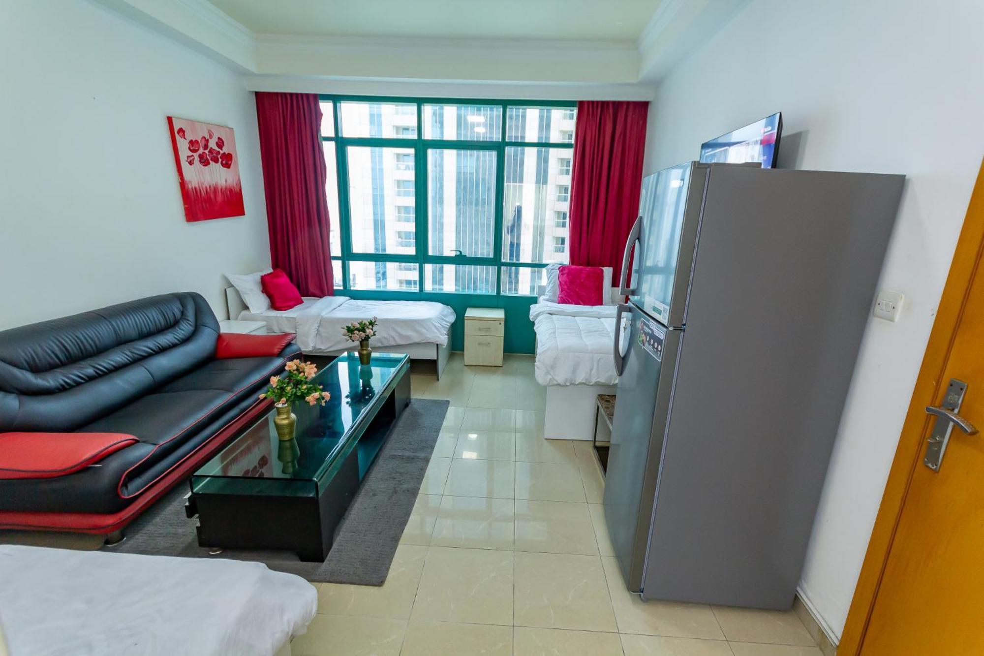 Nice Budget Rooms And Bed Space For "Men" In Dubai, Marina Exterior photo