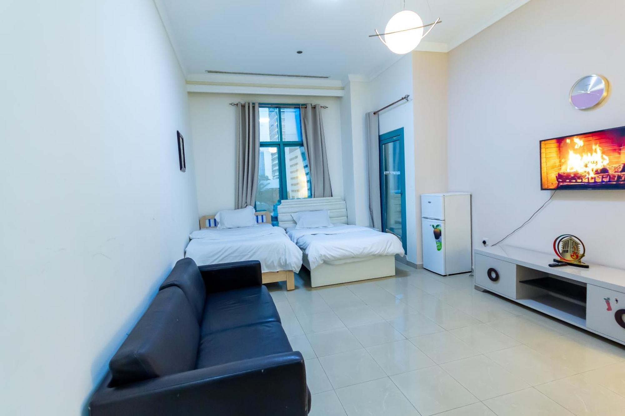 Nice Budget Rooms And Bed Space For "Men" In Dubai, Marina Exterior photo