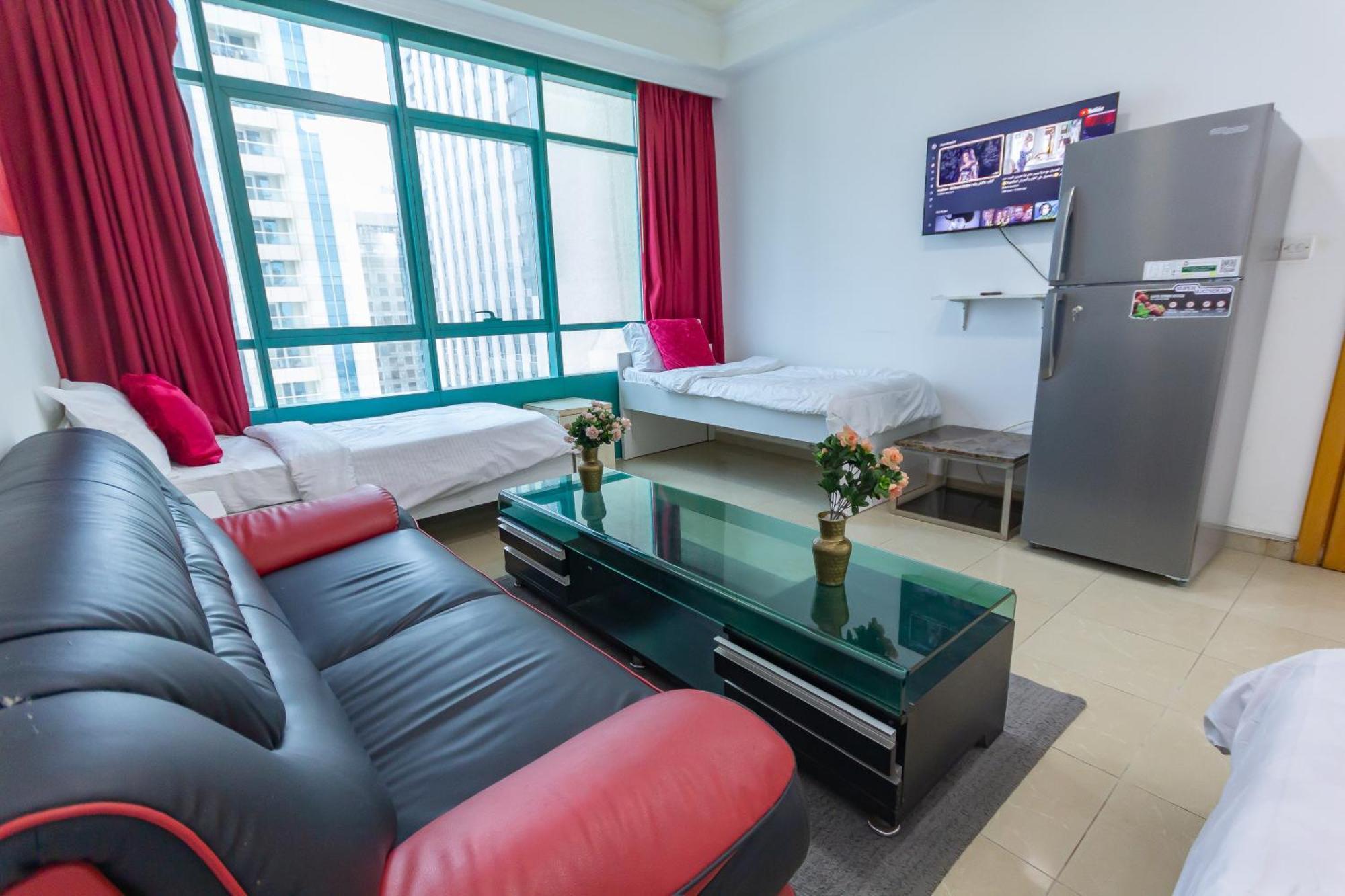 Nice Budget Rooms And Bed Space For "Men" In Dubai, Marina Exterior photo