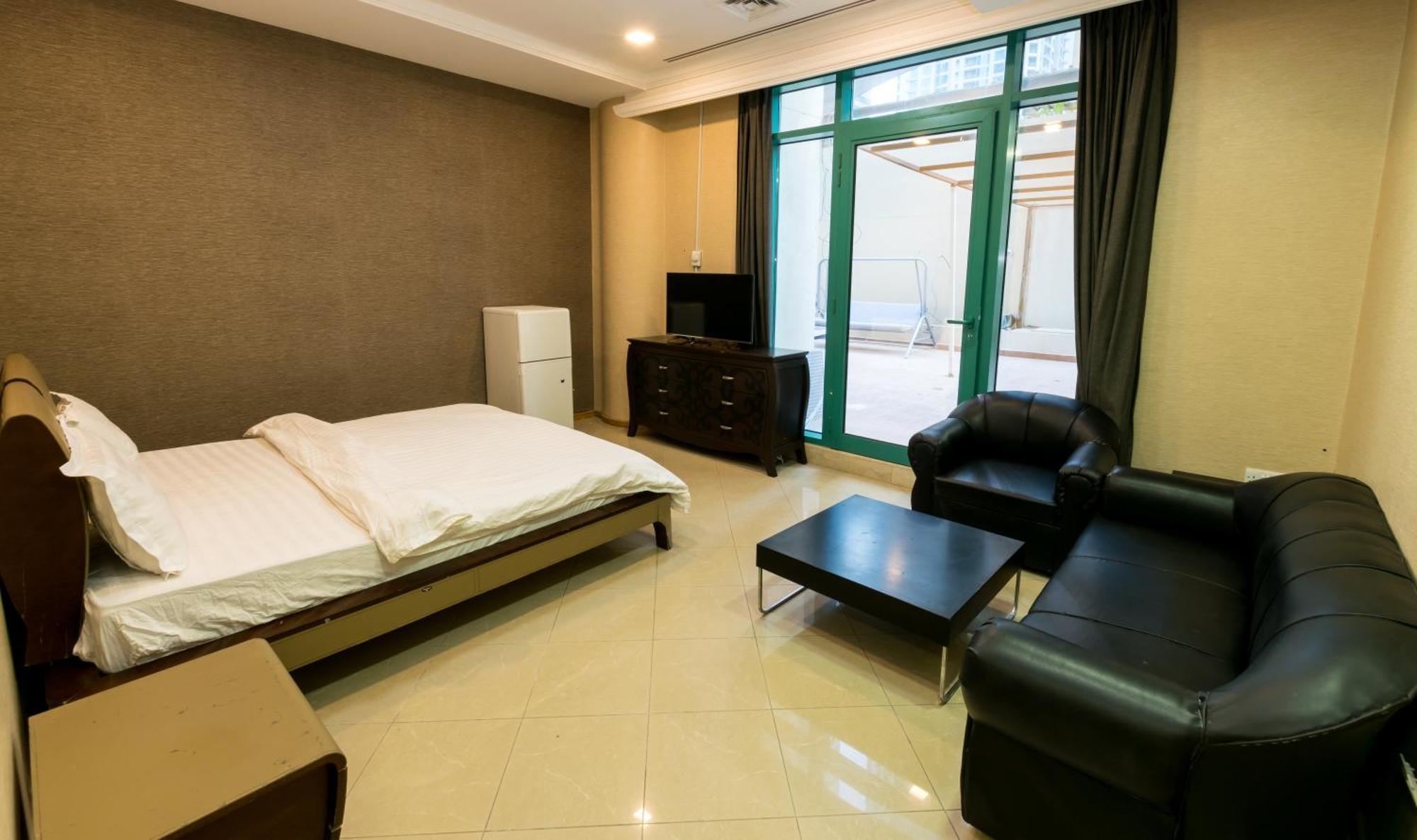 Nice Budget Rooms And Bed Space For "Men" In Dubai, Marina Exterior photo